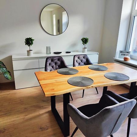 Neu Sanierte Wohnung Mit Balkon Und Stellplatz 에르푸르트 외부 사진