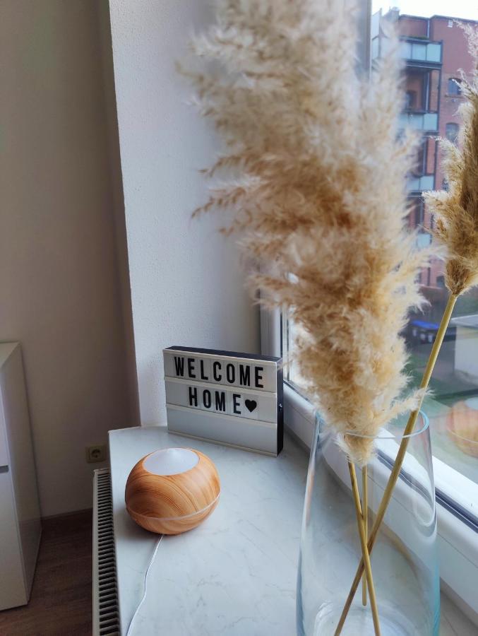 Neu Sanierte Wohnung Mit Balkon Und Stellplatz 에르푸르트 외부 사진