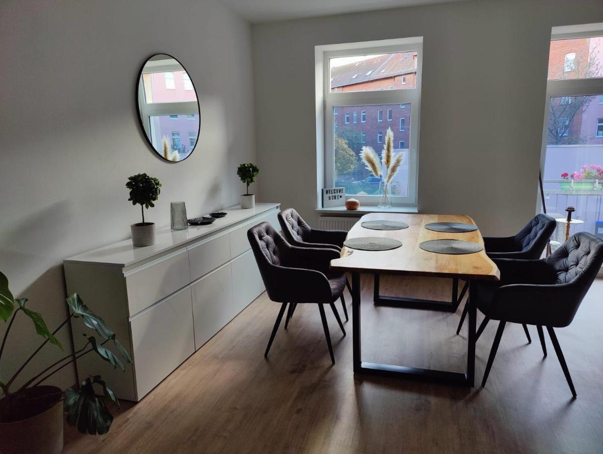 Neu Sanierte Wohnung Mit Balkon Und Stellplatz 에르푸르트 외부 사진