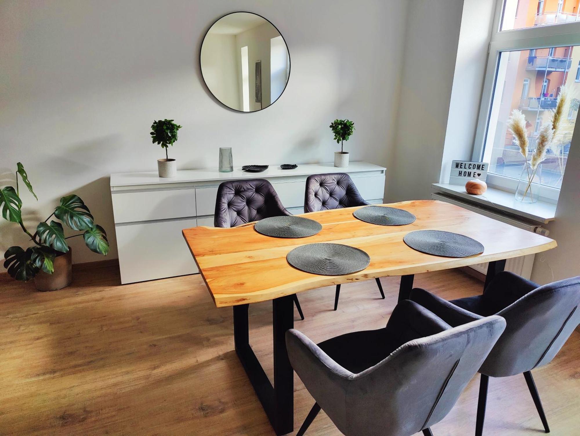 Neu Sanierte Wohnung Mit Balkon Und Stellplatz 에르푸르트 외부 사진